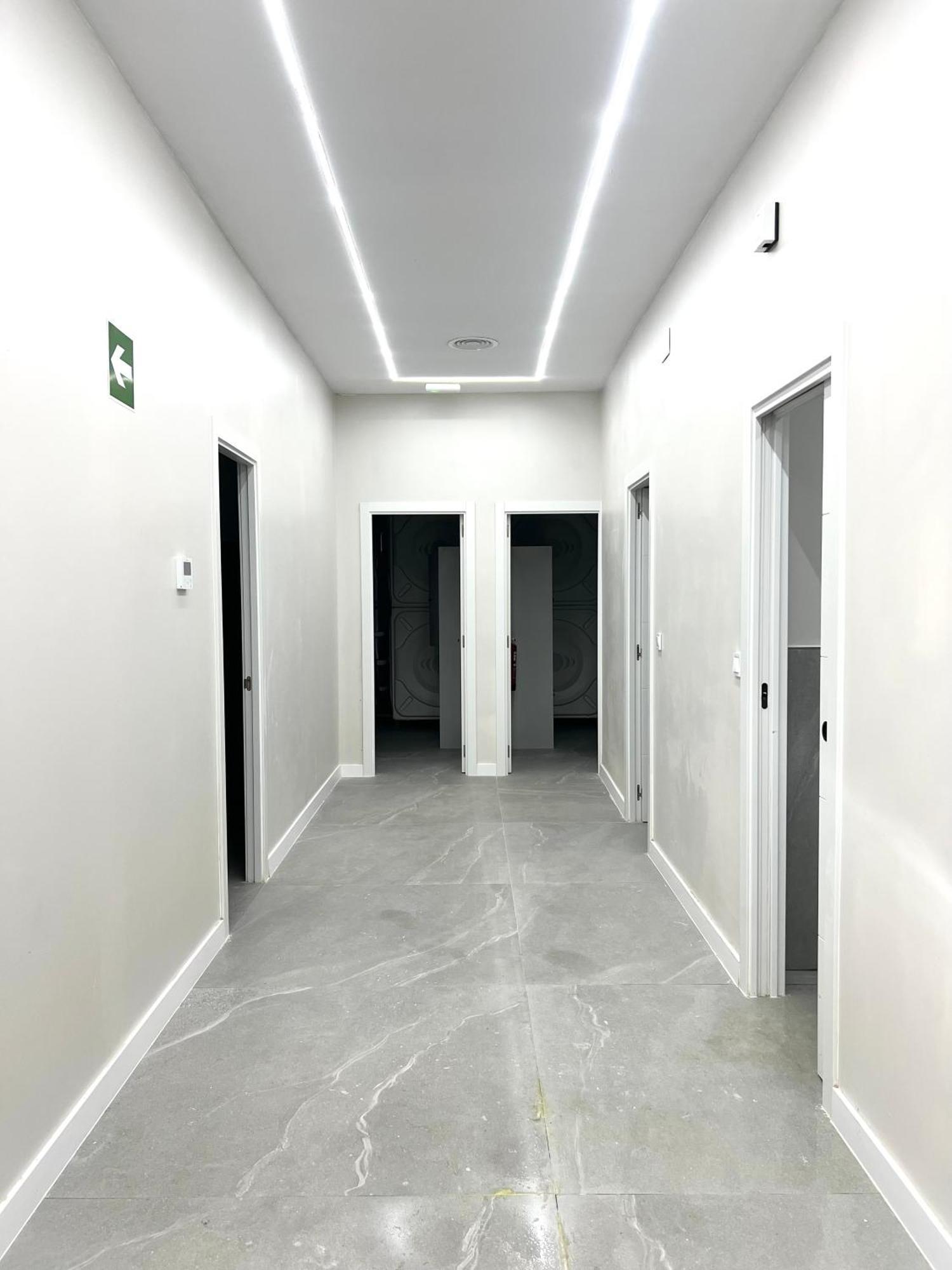 Hostel Space Capsule Madrid Exterior photo